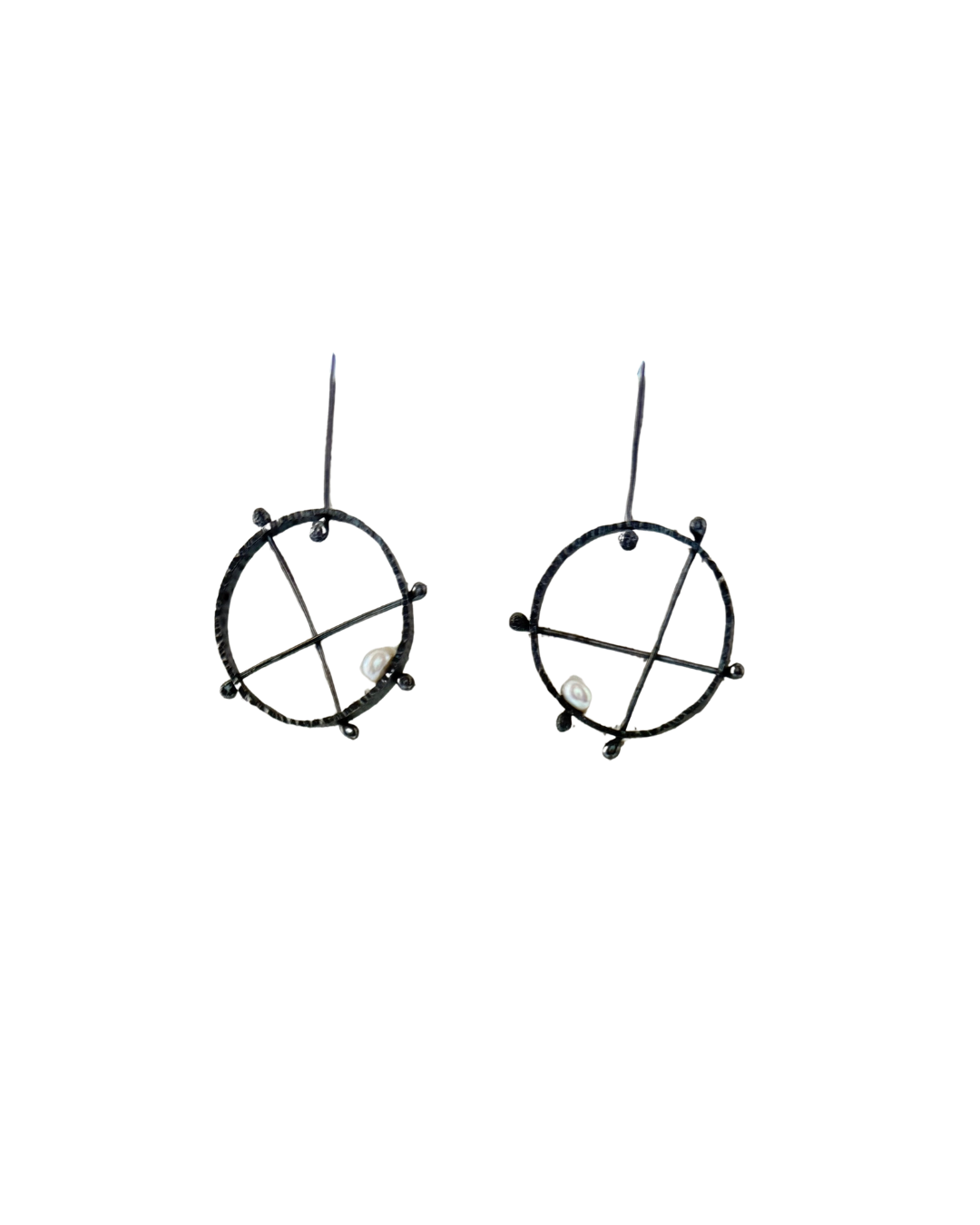 Amstel Allure | sterling silver earrings with pearls