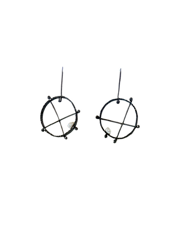 Amstel Allure | sterling silver earrings with pearls